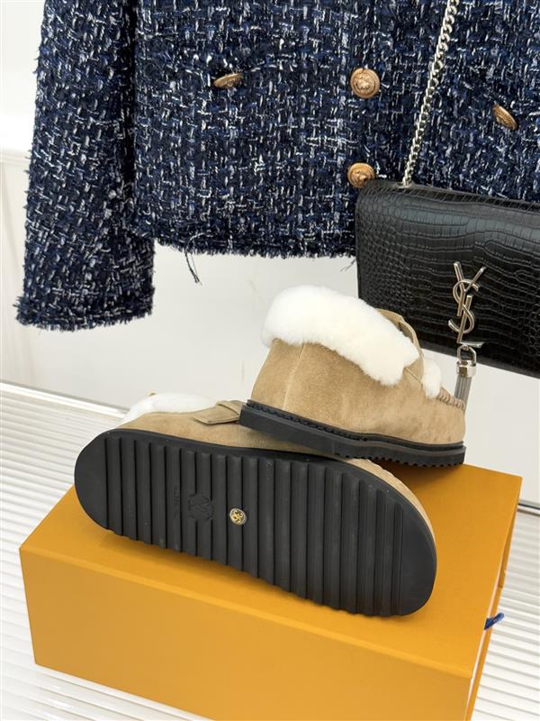 2025126113535164 310